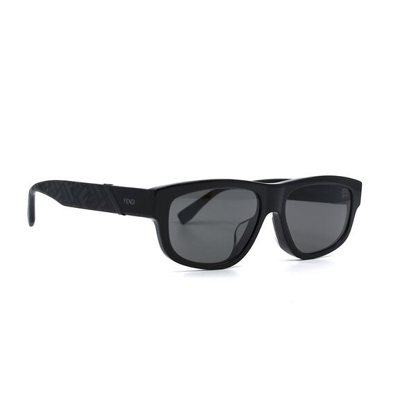 NEW FENDI FE40157F 01A BLACK GREY AUTHENTIC SUNGLASSES - Picture 1 of 14